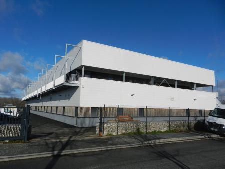 Construction du site de production d'articles de joaïllerie (2019) et extension (2024).
Equipements : 


	Panneaux photovoltaïques pour