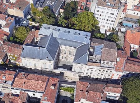 Aménagement du musée d'Arts et d'Histoire et du Clos Couvert de la cour carrée à La Rochelle (17)

Maitre d'ouvrage