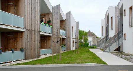 Construction de 14 logements semi-collectifs Résidence du Jouet à MAUZE SUR LE MIGNON  (79)

Maitre d'ouvrage :   Habitat