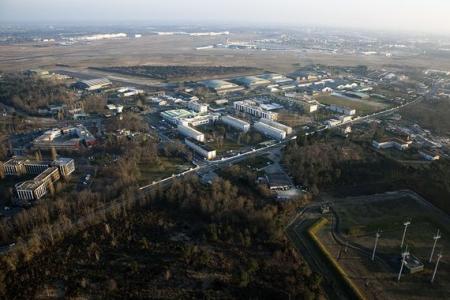 Réhabilitation de bureaux Base aérienne 106 à Mérignac (33)

Maitre d'ouvrage : Ministère de la Défense

 

 

 

 


	Montant