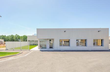 Construction d'une unit&eacute; de production culinaire pour desservir les restaurants scolaireS, les centres de loisirs et foyers de personnes ag&eacute;es.

B&acirc;timent